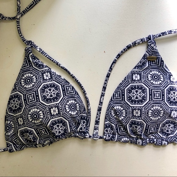 NWOT O'Neill Retro Americana Revo Tri Bikini Top - Picture 6 of 8